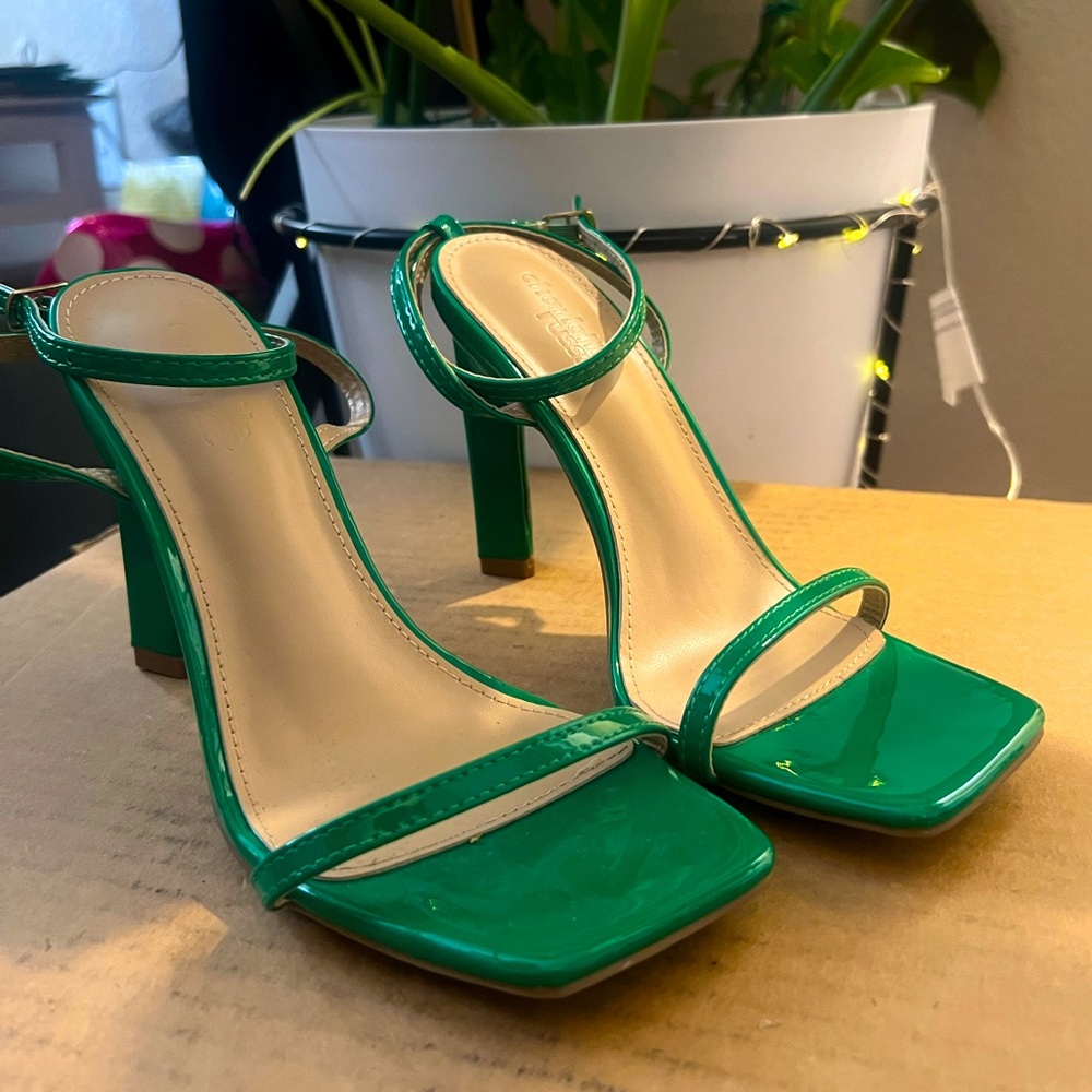 Brand New Green Sandal Heels